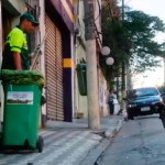 Historia do cão que adotou um gari